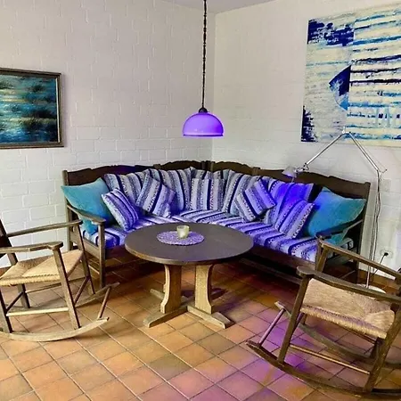 With 4 Bedrooms Vakantiehuis *