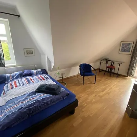 Vakantiehuis With 4 Bedrooms *
