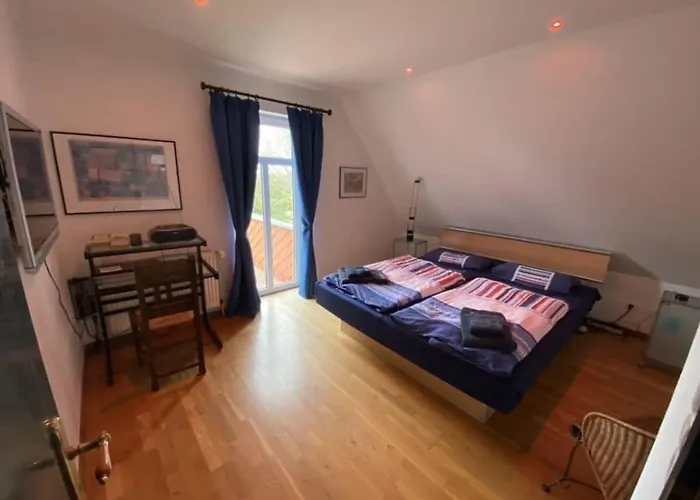 With 4 Bedrooms Spieka-Neufeld